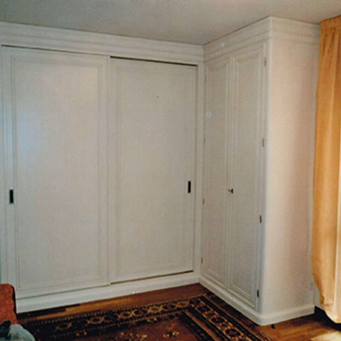 Armadio laccato bianco in stile